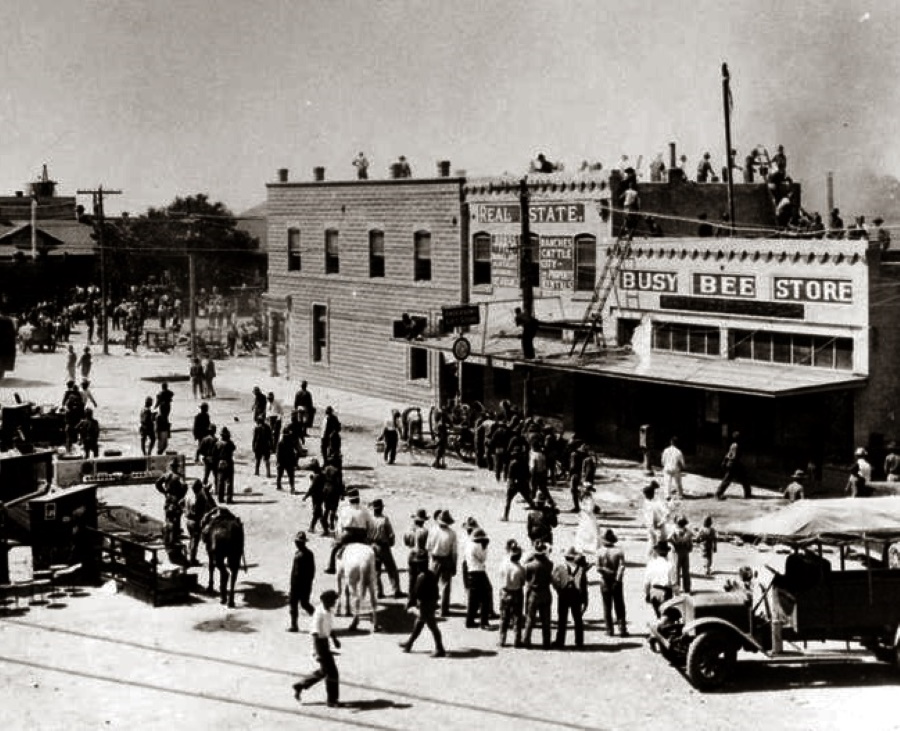 fire-in-downtown-marfa-texas-in-1920